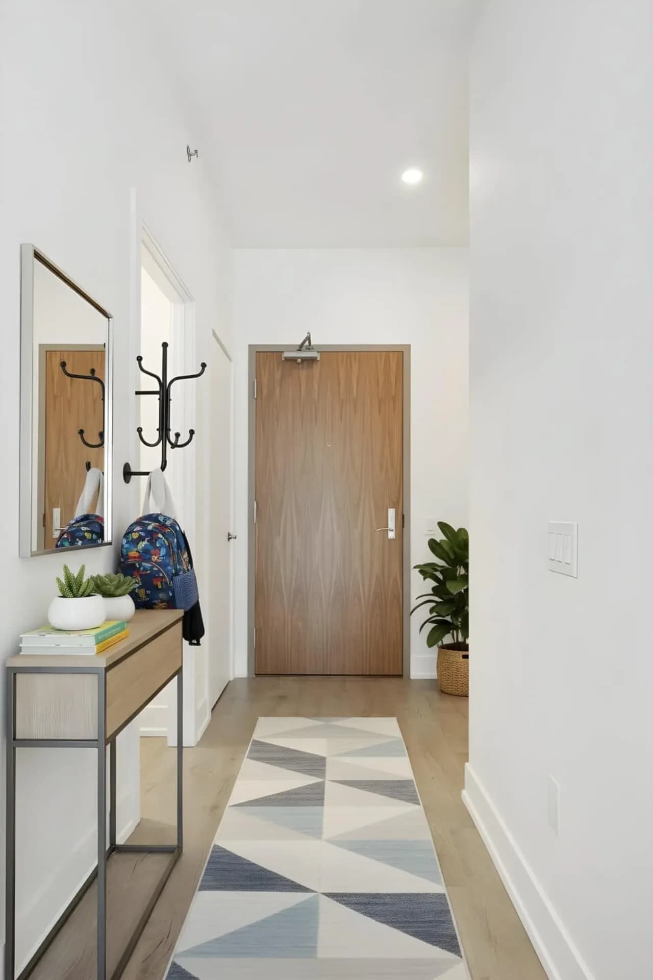 Ingresso Virtual Staging Example