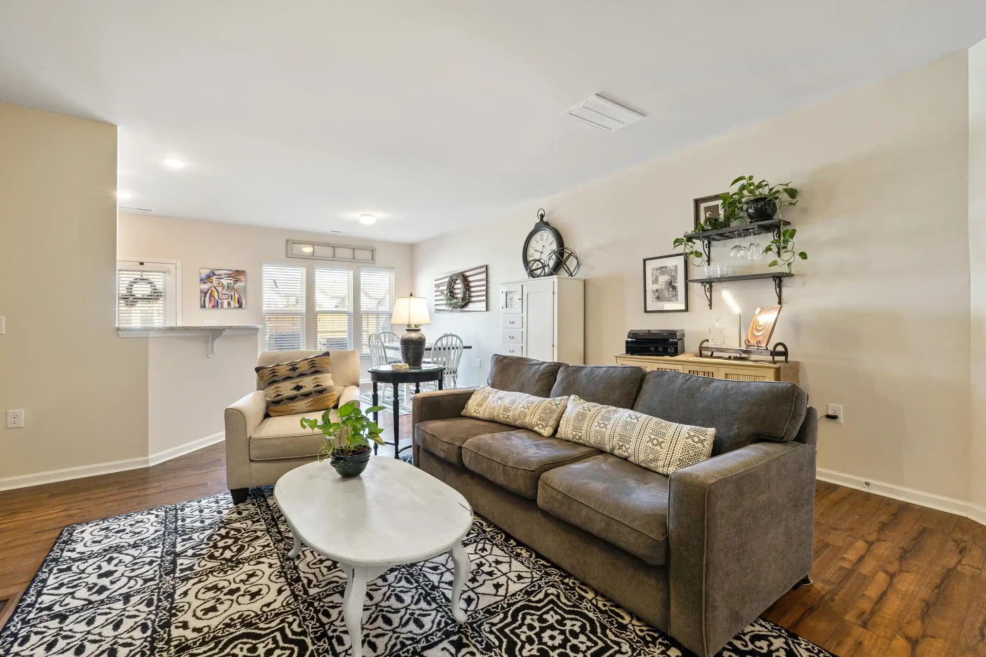 Modern vs. Scandinavian Staging: Which Style Sells Homes Faster?